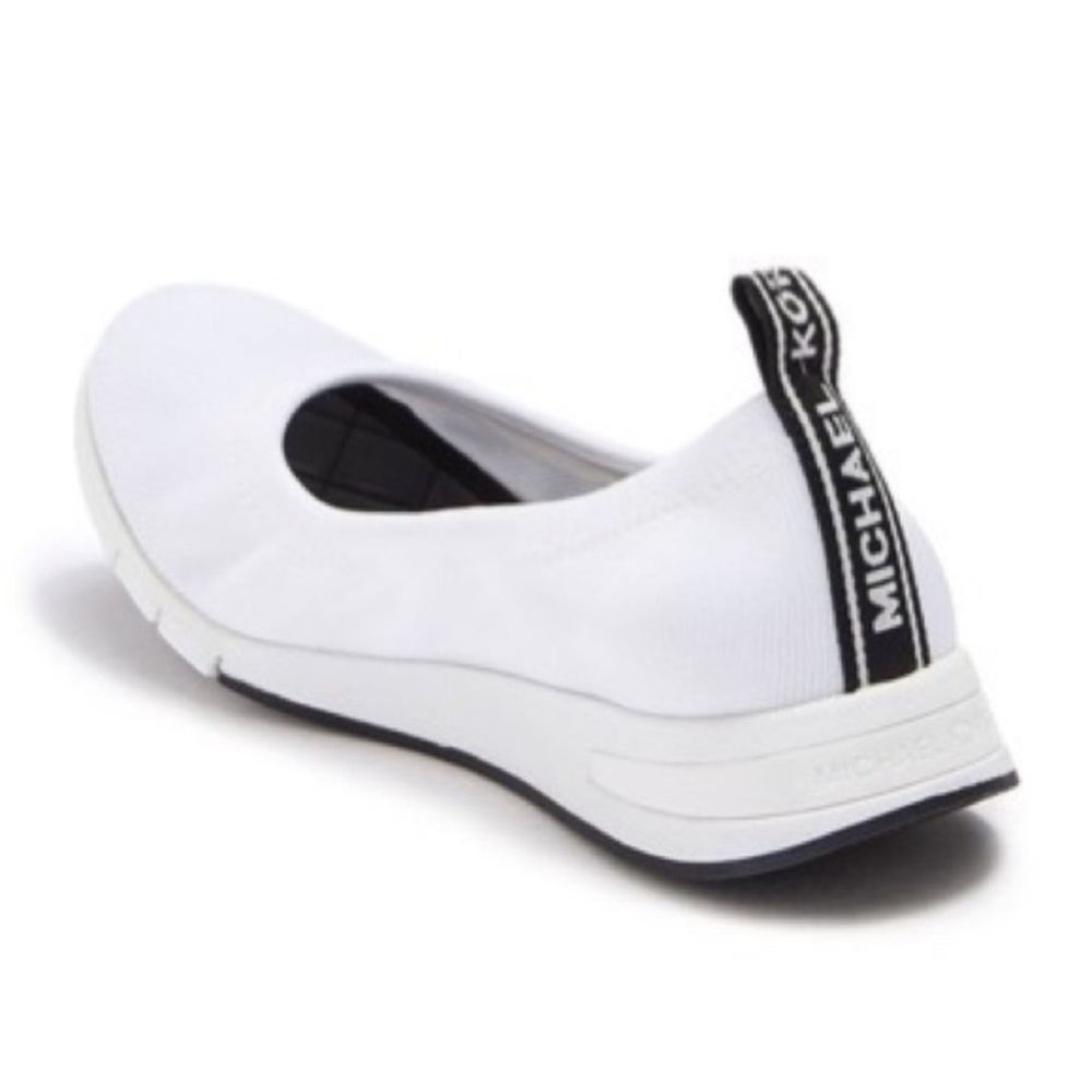 NWT MICHAEL KORS Upton Ballet Flats in Optic White Womens sz 7